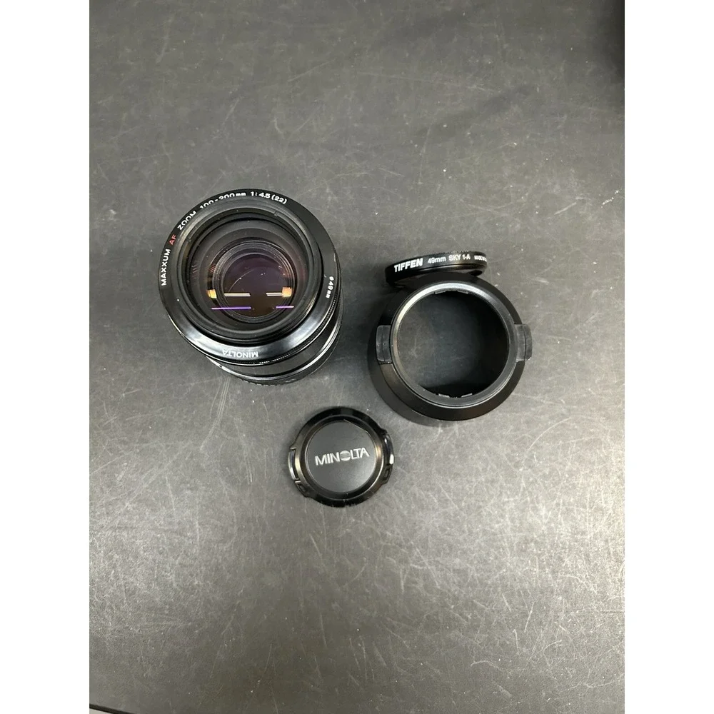 Minolta Maxxum AF Zoom 100-200mm f4.5 Zoom Lens